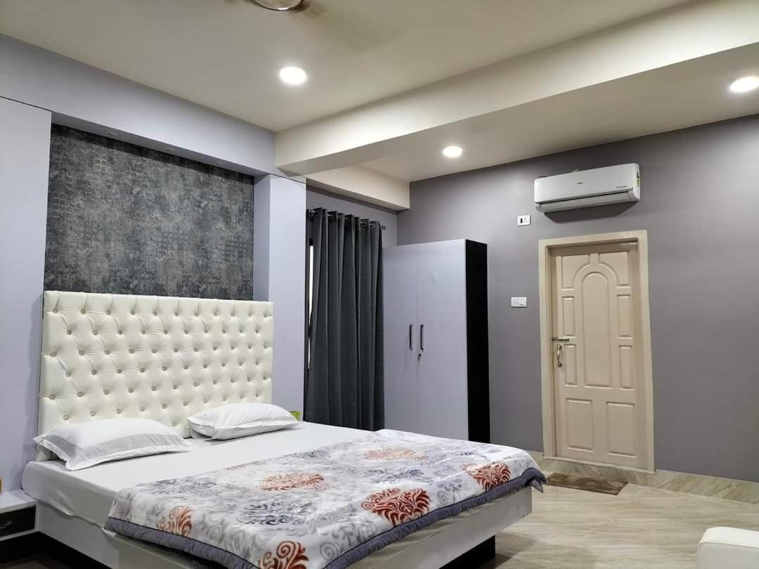 Radiant Club & Resort Imphal Extérieur photo
